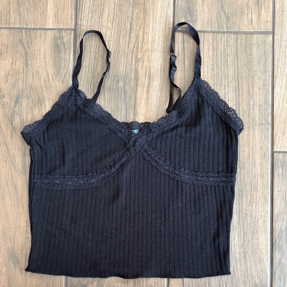 Black Lace Trim Cami Crop Top